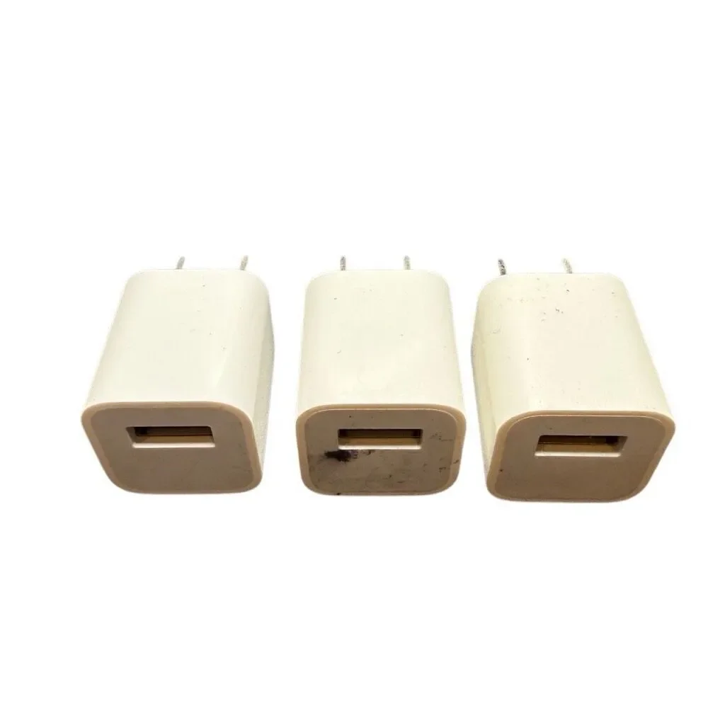 Set of 3 USB apple phone / electronic plugs